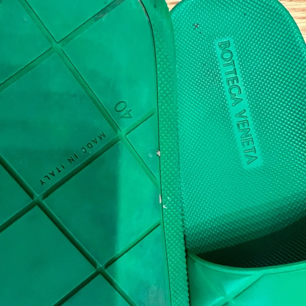 Bottega Veneta Emerald Green Slides